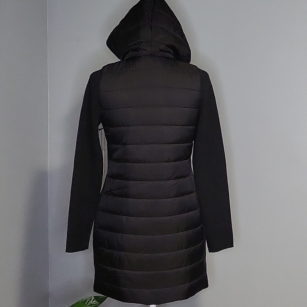 Max Studio Long Black Hooded Lightweight Quilted Back Knit Coat - Size XS